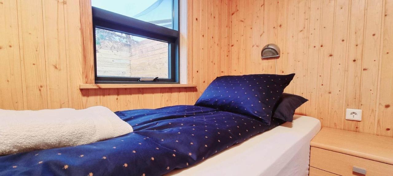 Dixon Cabin nr. 7 / Dixon sumarhús nr. 7 @Kirkjubraut Talknafjordur Exterior foto